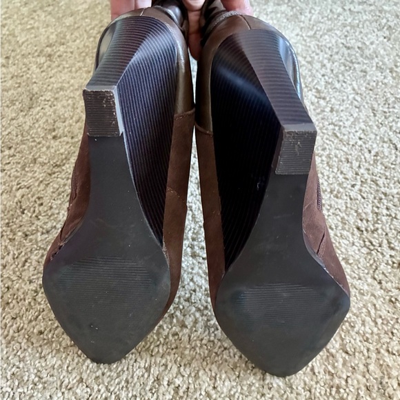 Olga Brown Suede Over-the-Knee Lace-Up Wedge Boots Size 10 - Picture 6 of 7